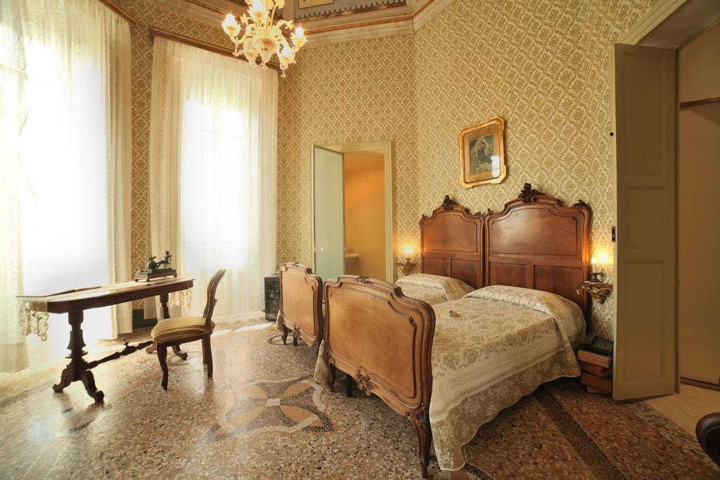 Residenza D'Epoca Regina D'Arborea Oristano Rum bild